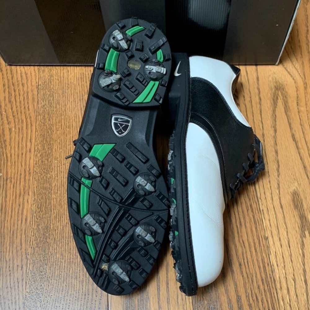 Nike golf Shoes